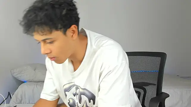 Chat +18 de _Alex_Colton ao vivo