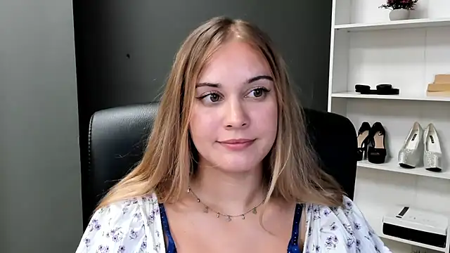 kitty_valeria Live XXX-Chat