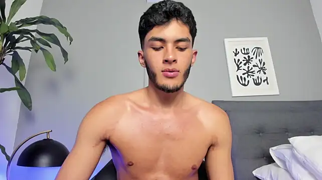 Tylerffoxx 在線直播表演