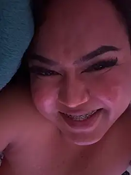 Aelora69 Adlı Modelin Canlı XXX Sohbeti