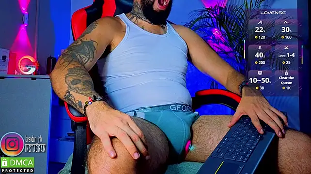 Czat XXX na żywo – Diilanhott