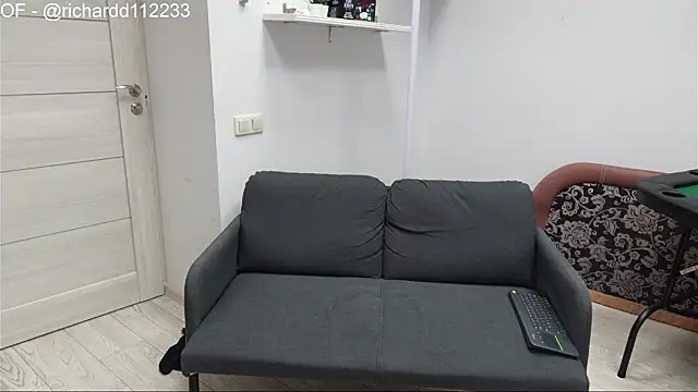 Živý XXX chat Richard_Dullas