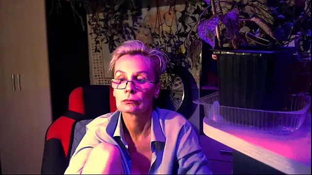 HelgaHimmell's Live XXX Chat