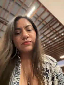 Bella_Pascualina's Webcam Show