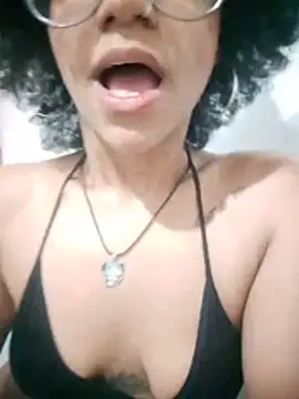 xkitty_noir's Live XXX Chat