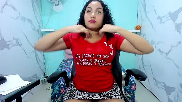 valeria_martinez19 élő XXX-chatje