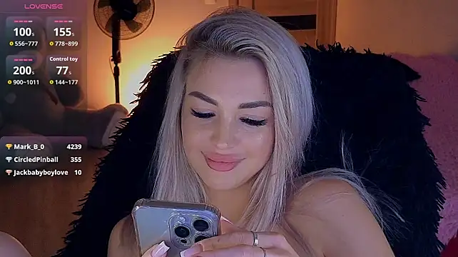 Chat XXX en directo de MilanaOmg