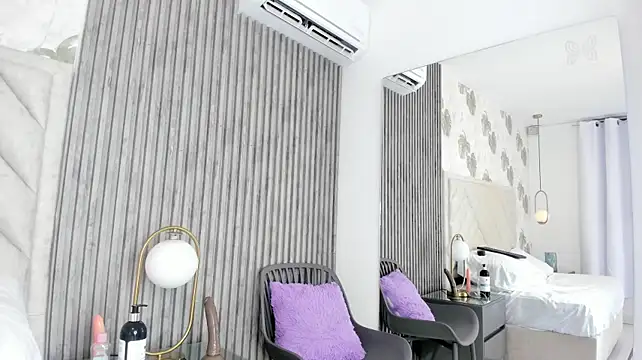 _Miathompson Adlı Modelin Canlı XXX Sohbeti
