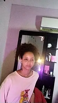 MIlan333X Live XXX-Chat