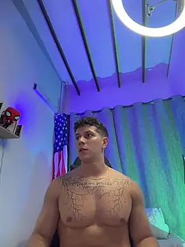 ASHTON_HILS Chat XXX live