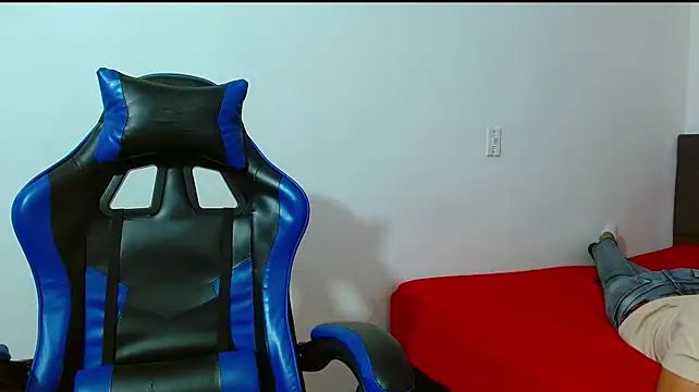 big--boss' Live XXX Chat
