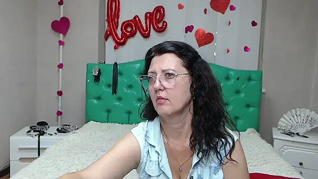 RoseHille's Live XXX Chat
