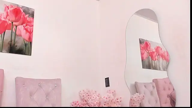 pinky_f00x élő XXX-chatje