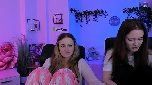 Вебкам-шоу liana_kisses