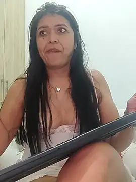 XXX chat uživo modela korayma_torres