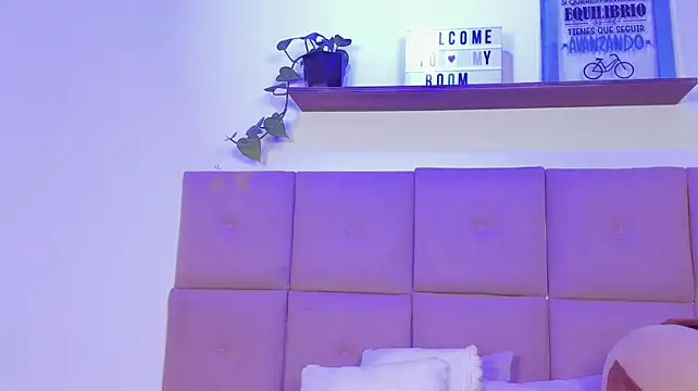 Piinksoul149's Live XXX Chat