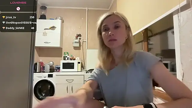 AngelJeni 现场XXX聊天