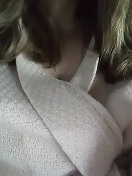 Živý XXX chat KattyLuuu