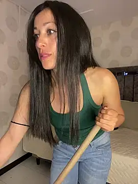XXX chat uživo modela Atammy