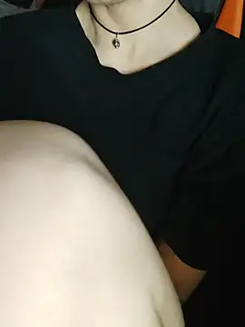 Aashikalaa Adlı Modelin Canlı XXX Sohbeti