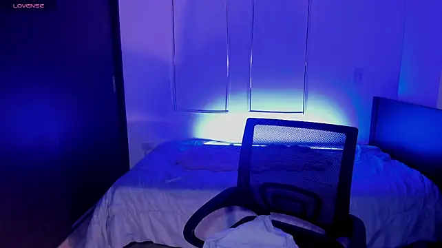 MeganWhite3 Chat XXX live