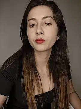 AmyLov342 Adlı Modelin Web Kamerası Şovu