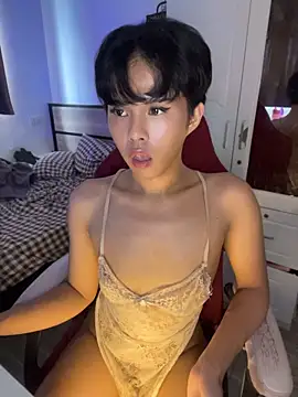 Plaxxxtique's Live XXX Chat