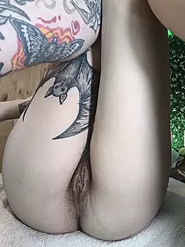 Chatroom XXX en direct de VickyJackson_