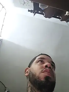 Rhaen Webcam Show