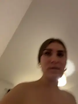 Sunyta12 Live XXX-Chat