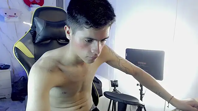 Ascii_one's Live XXX Chat