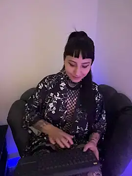 NyxNoire666 Show in webcam