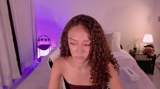 Živý XXX chat ChloeMoreti