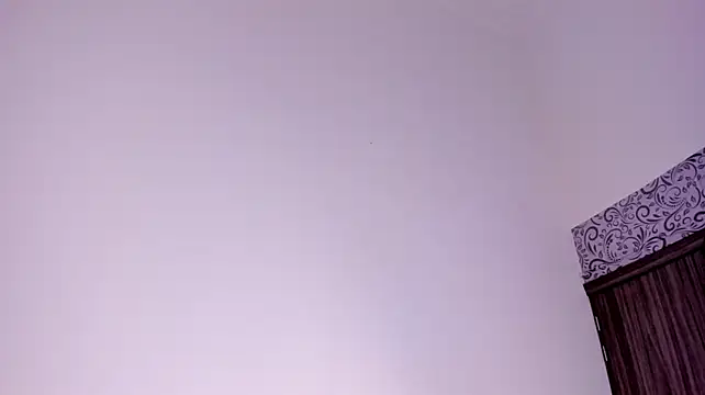 Chat +18 de KaliBloom ao vivo