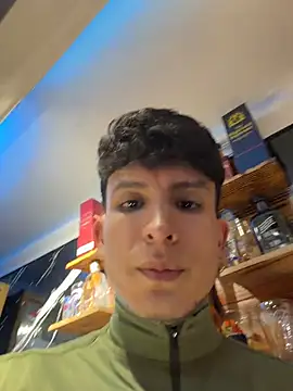 Živý XXX chat _Tomy08calderon
