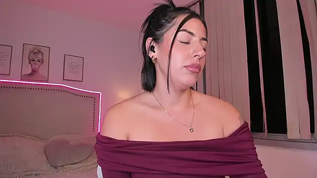 Isabella_ev Chat XXX in diretta
