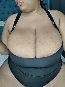 ChubbyTits28 Chat XXX live
