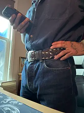 JoeyBlazy Show in webcam