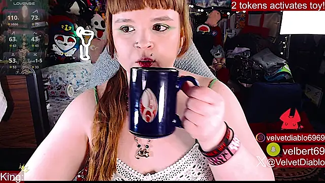 VelvetDiablo's Live XXX Chat