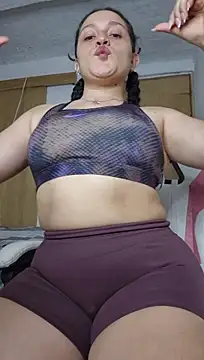 Chat +18 de MeganDolll ao vivo
