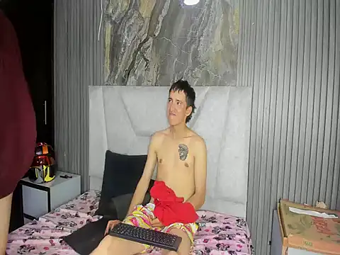 Czat XXX na żywo – SummerAndErick_HL