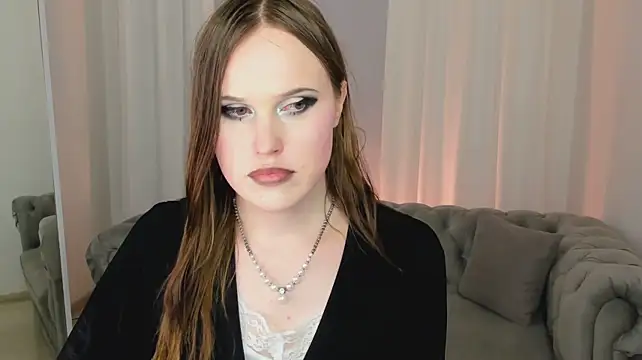Show modela EffieMinki na web-kameri
