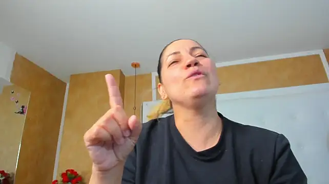 Czat XXX na żywo – Heidy_milf