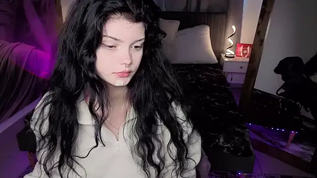 MileyRoodn Live XXX chat