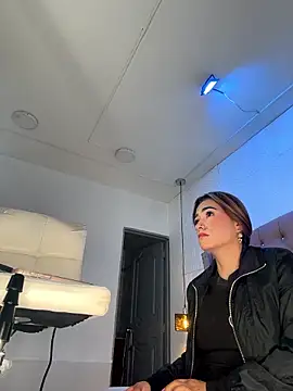 Angel1__ élő XXX-chatje