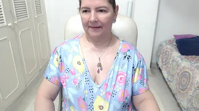 leonela_69 élő XXX-chatje