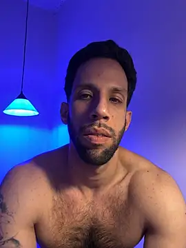 Karim_mansur Pertunjukan Webcam