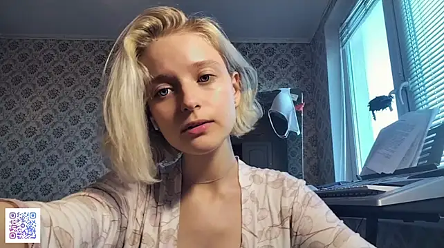 Show modela Smartemilia na web-kameri