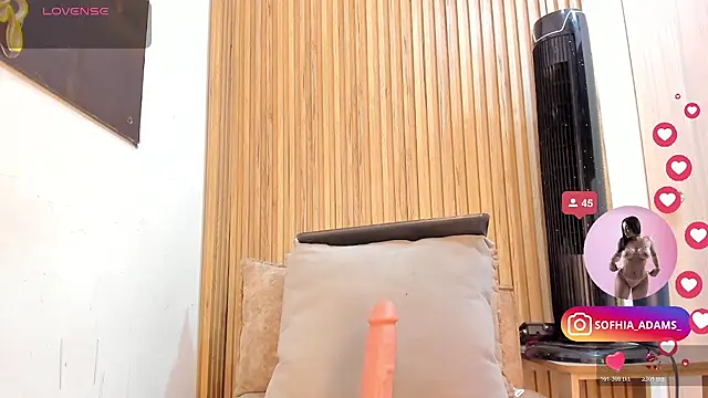XXX chat uživo modela sofhiaa_adaams