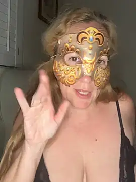 largeboobies30 Live XXX Chat